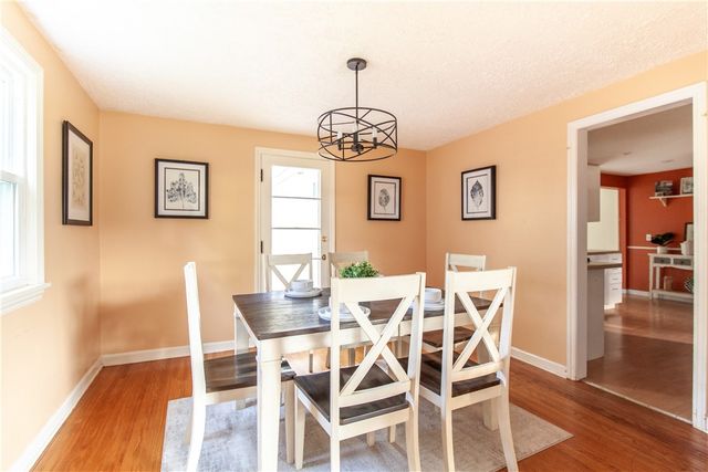 100 Newcastle Road, Rochester, NY 14610