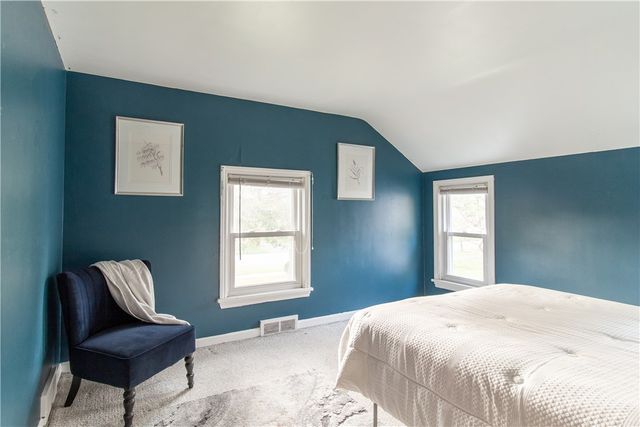 100 Newcastle Road, Rochester, NY 14610
