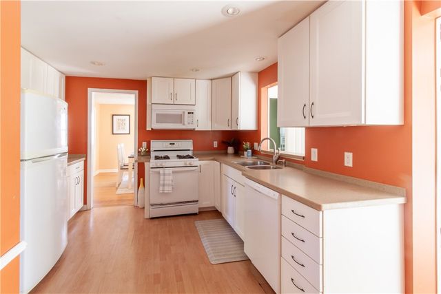 100 Newcastle Road, Rochester, NY 14610