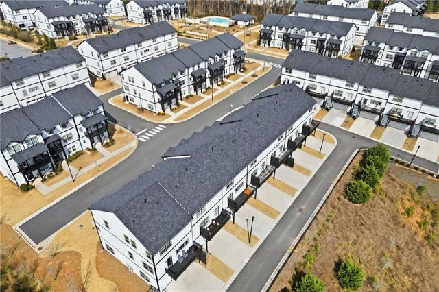 808 Mackay Creek, Woodstock, GA 30188