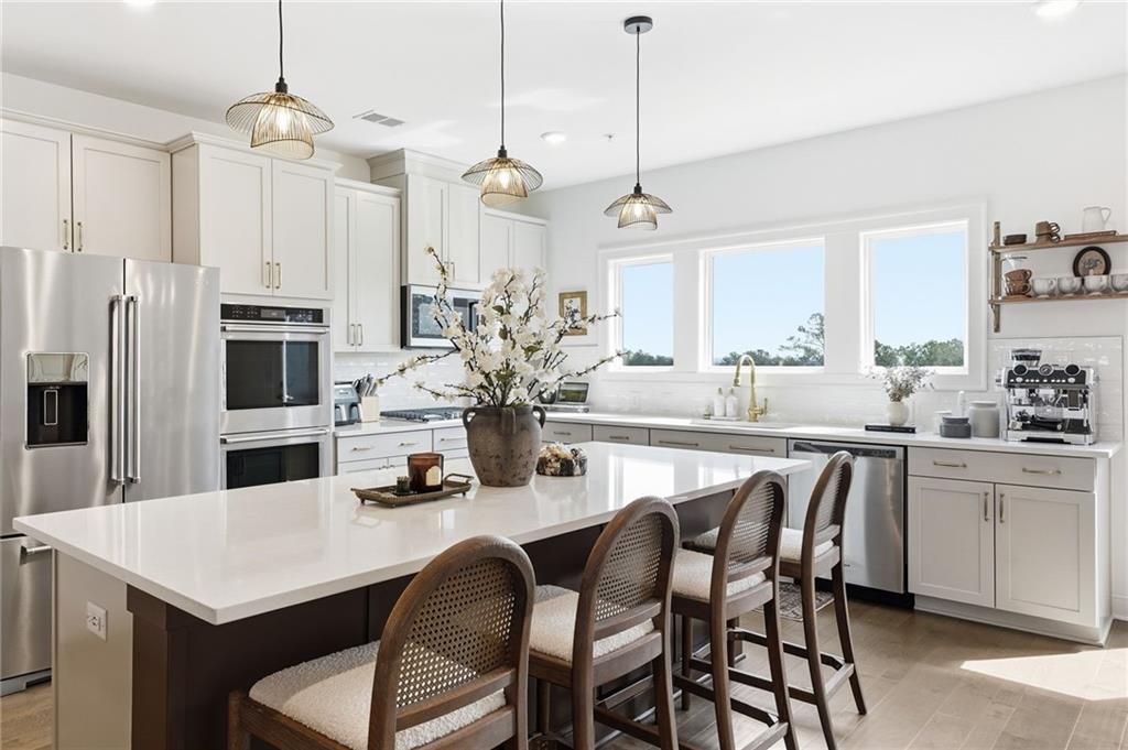 808 Mackay Creek, Woodstock, GA 30188