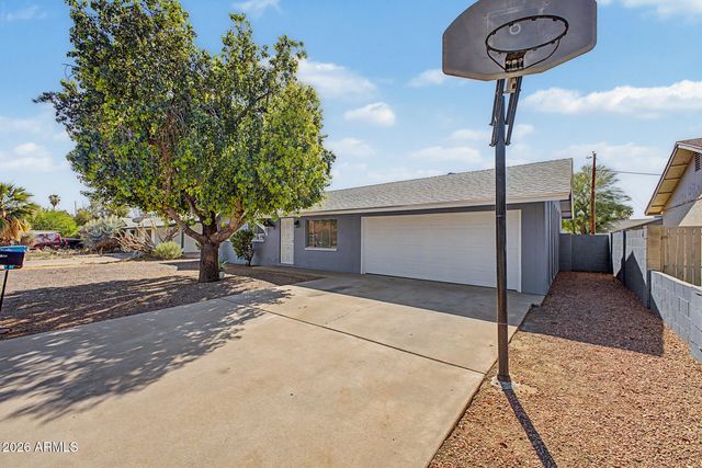 8128 N 41ST Drive N, Phoenix, AZ 85051