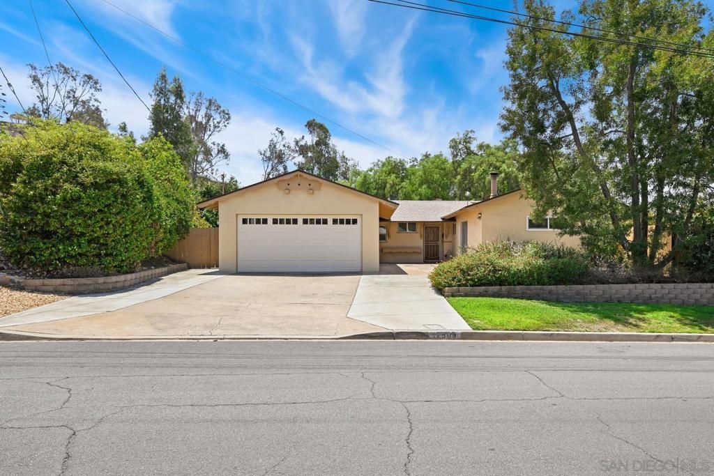 Image 1 of property listing at 12509 Taunt Rd., Poway, CA 92064