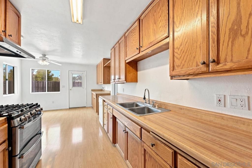 Image 10 of property listing at 12509 Taunt Rd., Poway, CA 92064