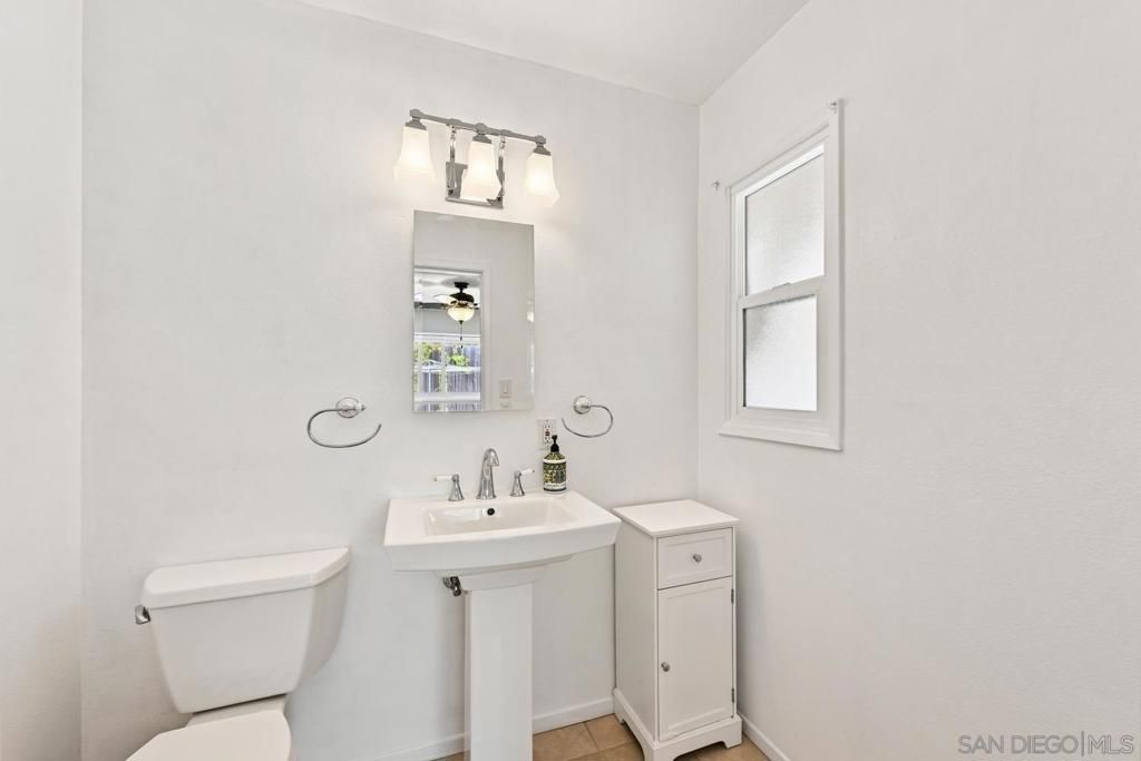 Image 25 of property listing at 12509 Taunt Rd., Poway, CA 92064