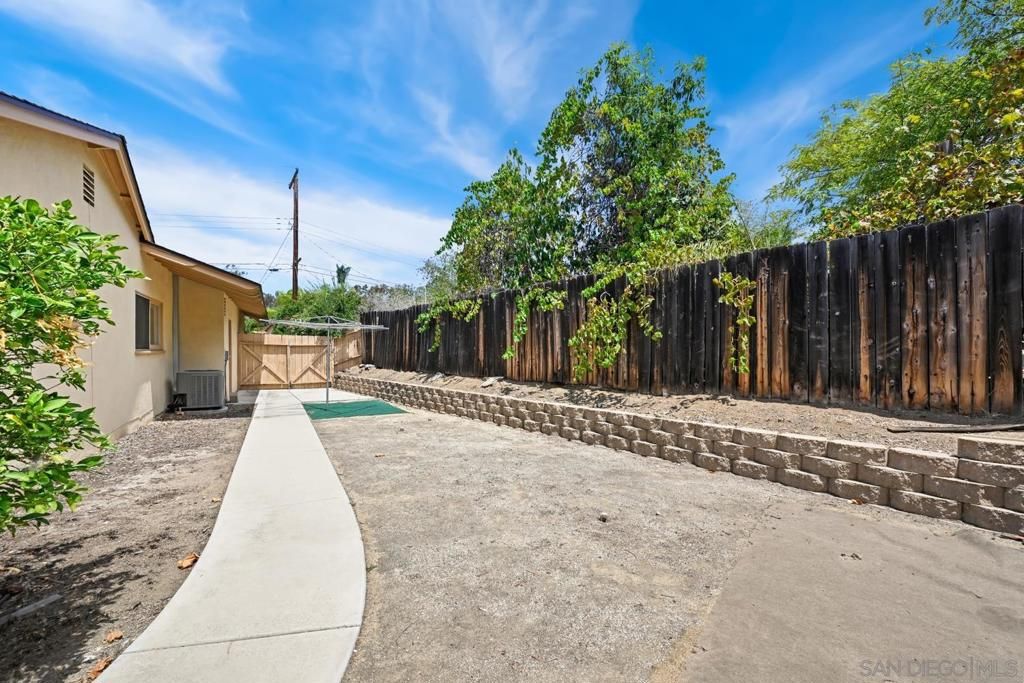 Image 28 of property listing at 12509 Taunt Rd., Poway, CA 92064