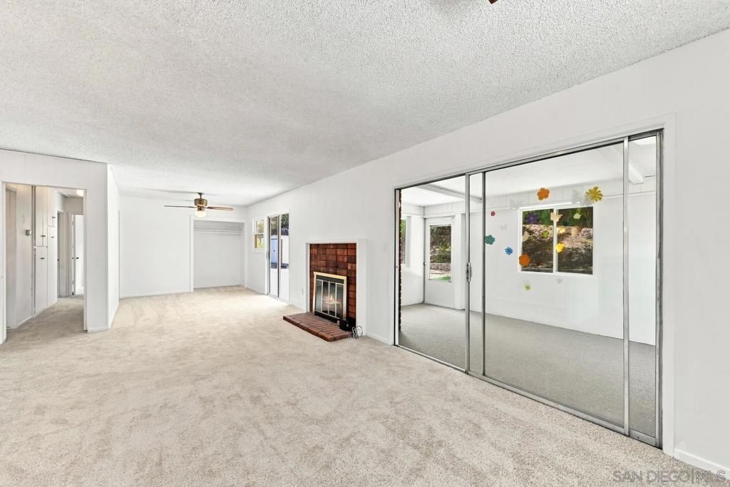 Image 6 of property listing at 12509 Taunt Rd., Poway, CA 92064