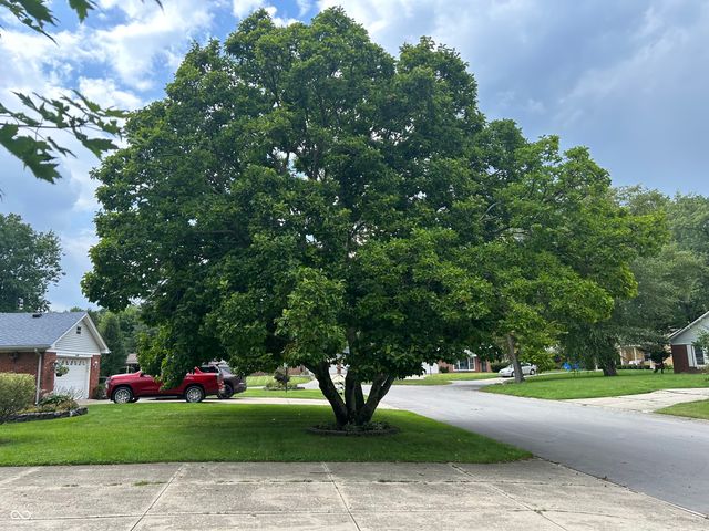 3227 Meadowcrest Drive, Anderson, IN 46011