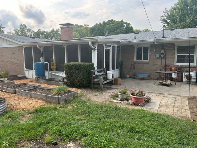 3227 Meadowcrest Drive, Anderson, IN 46011