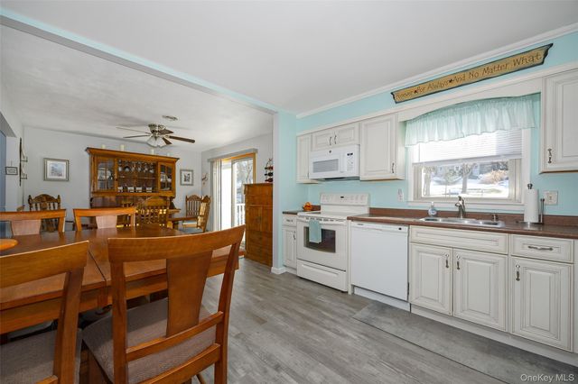 25 Verplanck Avenue, Hopewell Junction, NY 12533