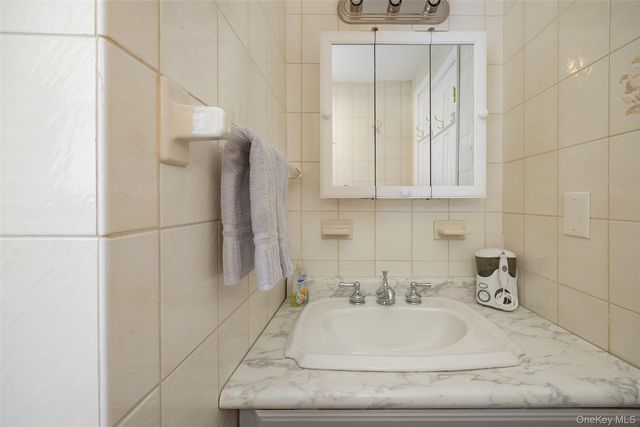 25 Verplanck Avenue, Hopewell Junction, NY 12533