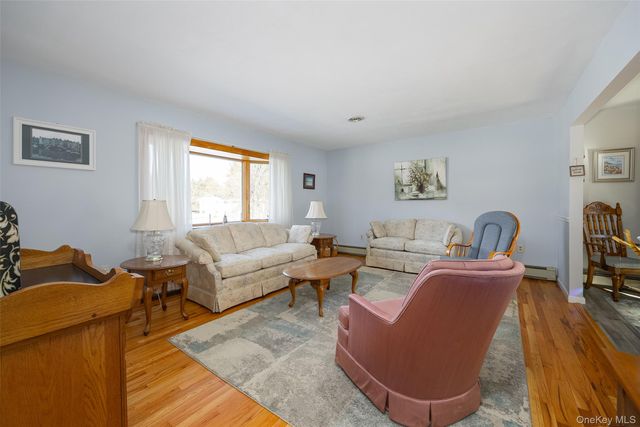 25 Verplanck Avenue, Hopewell Junction, NY 12533