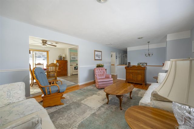 25 Verplanck Avenue, Hopewell Junction, NY 12533