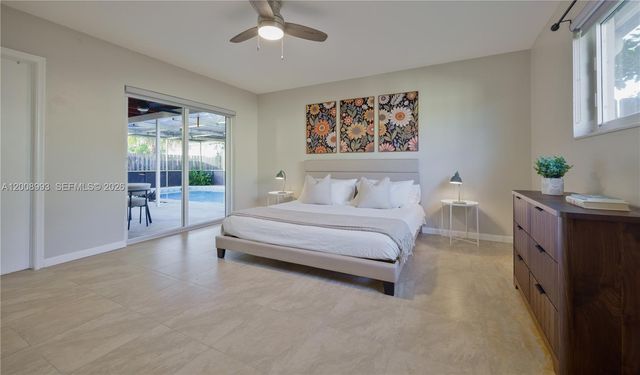 609 S Crescent Drive, Hollywood, FL 33021