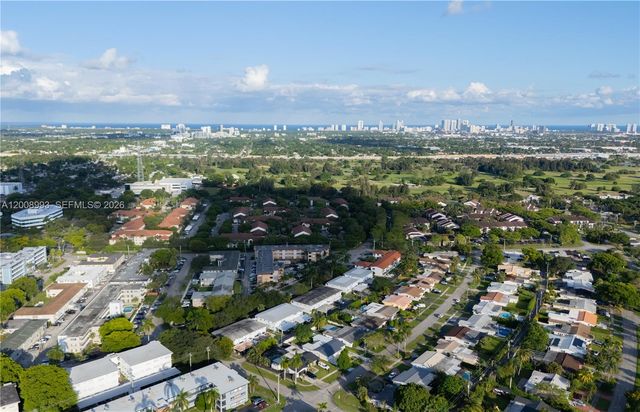 609 S Crescent Drive, Hollywood, FL 33021
