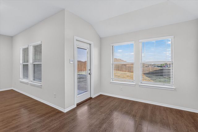 2002 Berrywood Drive, Royse City, TX 75189
