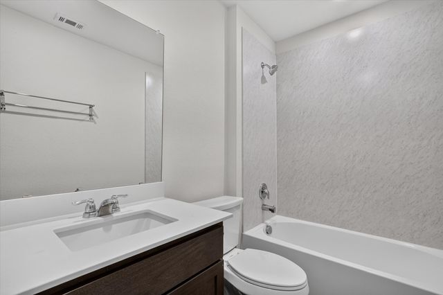 2002 Berrywood Drive, Royse City, TX 75189