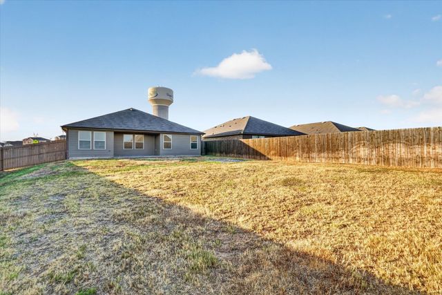 2002 Berrywood Drive, Royse City, TX 75189