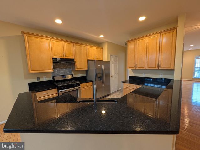 45775 SMOKETREE TER, Sterling, VA 20166