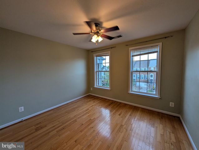 45775 SMOKETREE TER, Sterling, VA 20166