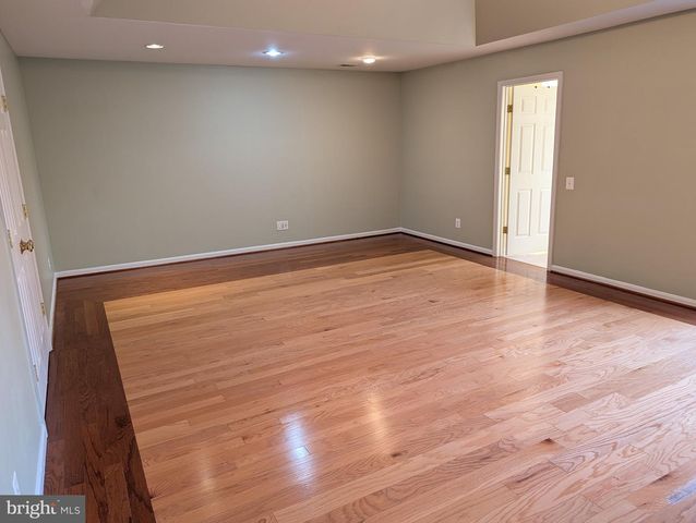 45775 SMOKETREE TER, Sterling, VA 20166