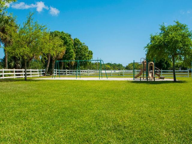 1485 Earlsferry Avenue, Vero Beach, FL 32966