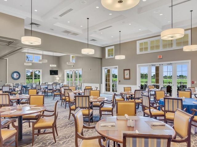 1485 Earlsferry Avenue, Vero Beach, FL 32966