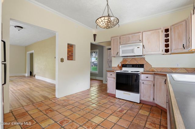 816 N 5th PL, Coeur D'alene, ID 83814