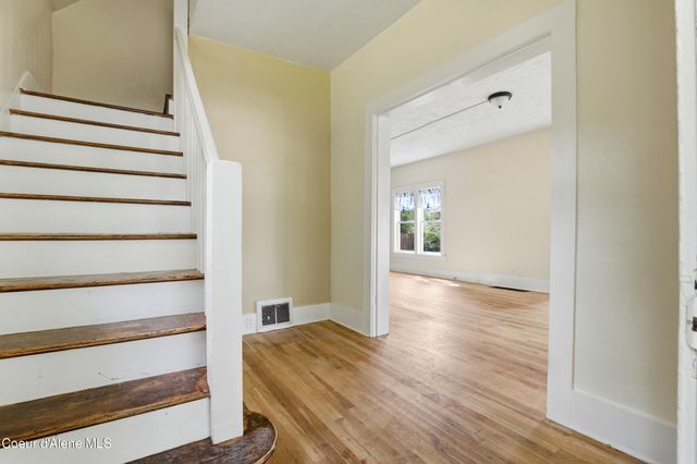 816 N 5th PL, Coeur D'alene, ID 83814