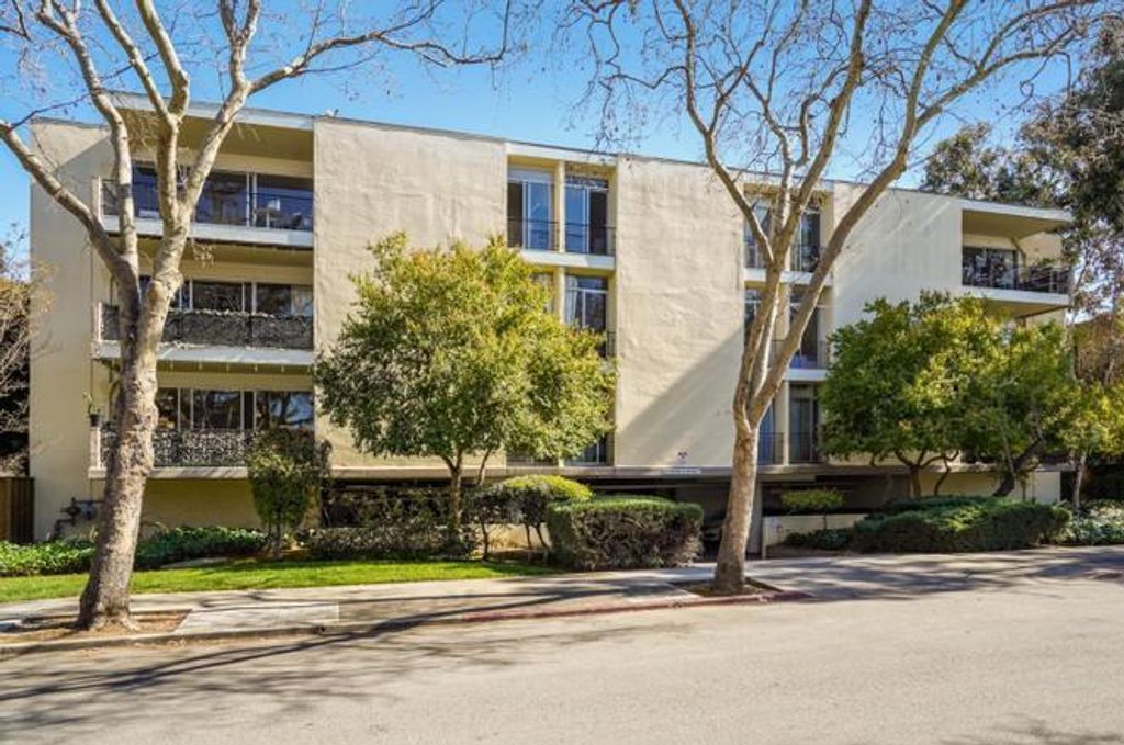 Image 1 of property listing at 455 Grant Avenue 10, Palo Alto, CA 94306