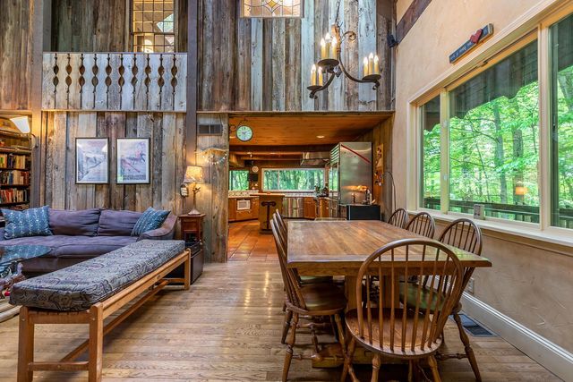 11 Founders Hill Road, Winhall, VT 05340