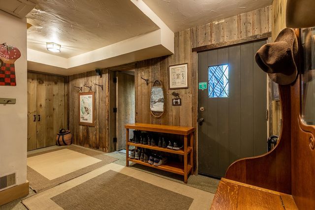 11 Founders Hill Road, Winhall, VT 05340