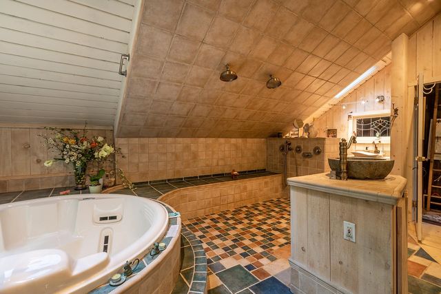 11 Founders Hill Road, Winhall, VT 05340