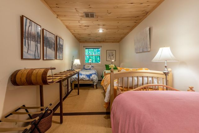 11 Founders Hill Road, Winhall, VT 05340