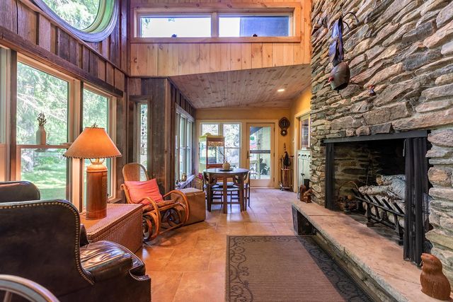 11 Founders Hill Road, Winhall, VT 05340