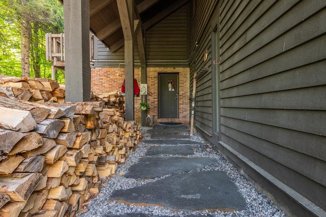 11 Founders Hill Road, Winhall, VT 05340