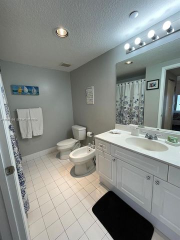 17050 N Bay Rd 407, Sunny Isles Beach, FL 33160