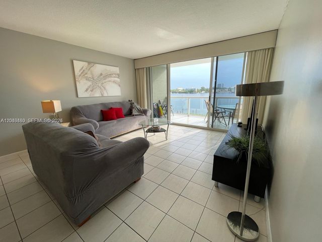 17050 N Bay Rd 407, Sunny Isles Beach, FL 33160