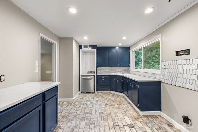 12624 Glenwood Avenue SW, Lakewood, WA 98499