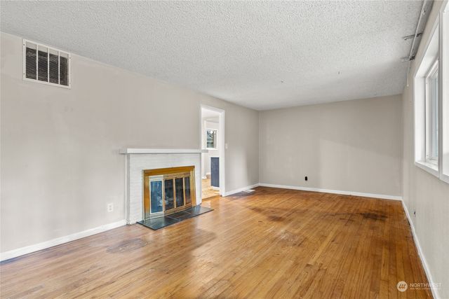 12624 Glenwood Avenue SW, Lakewood, WA 98499
