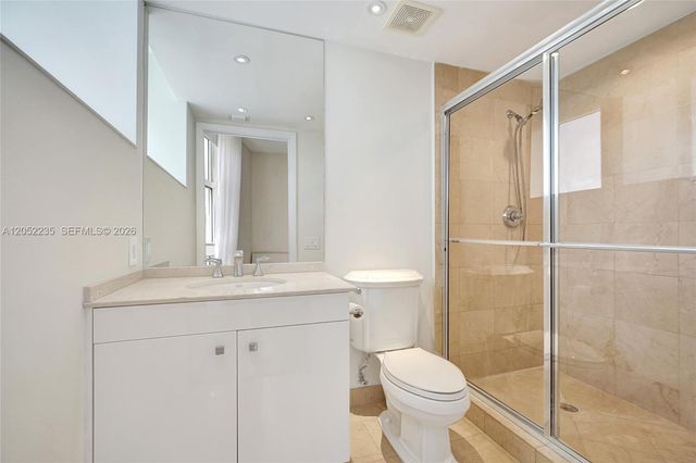 19111 Collins Avenue 607, Sunny Isles Beach, FL 33160