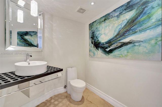 19111 Collins Avenue 607, Sunny Isles Beach, FL 33160