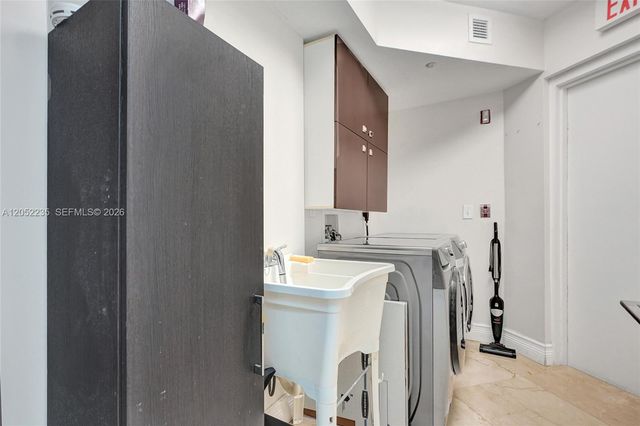 19111 Collins Avenue 607, Sunny Isles Beach, FL 33160