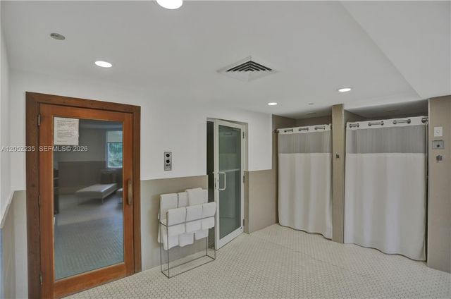 19111 Collins Avenue 607, Sunny Isles Beach, FL 33160