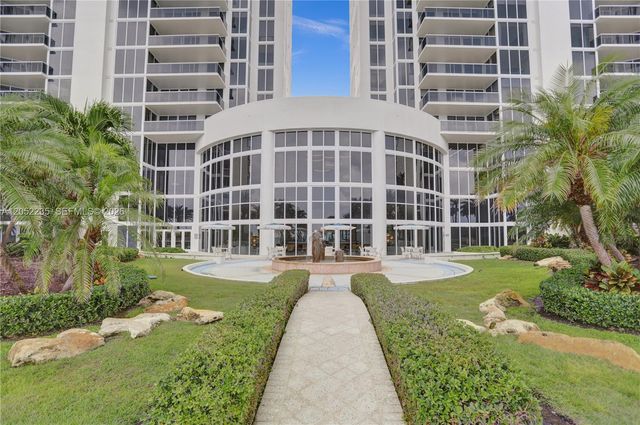 19111 Collins Avenue 607, Sunny Isles Beach, FL 33160