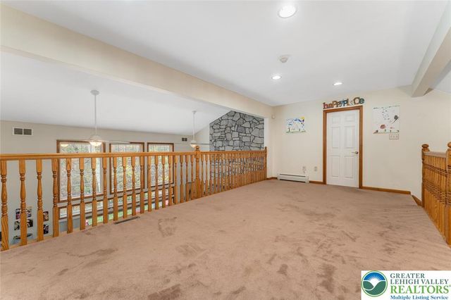 1187 Manzanedo Road, Price Twp, PA 18302