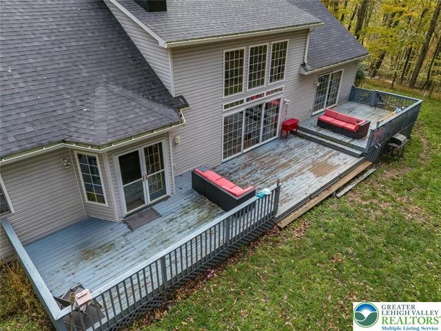 1187 Manzanedo Road, Price Twp, PA 18302