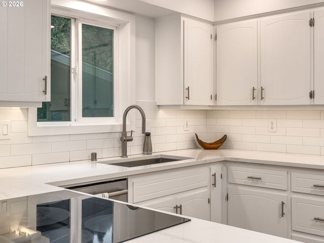 2414 Se BELLA VISTA Rd, Vancouver, WA 98683