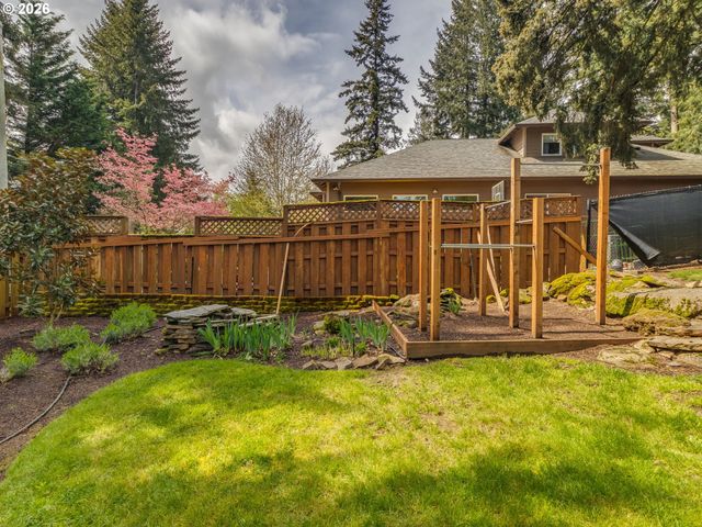 2414 Se BELLA VISTA Rd, Vancouver, WA 98683