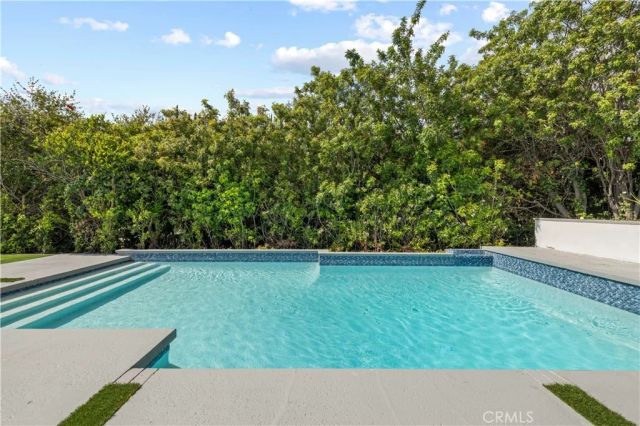 18057 Medley Drive, Encino, CA 91316